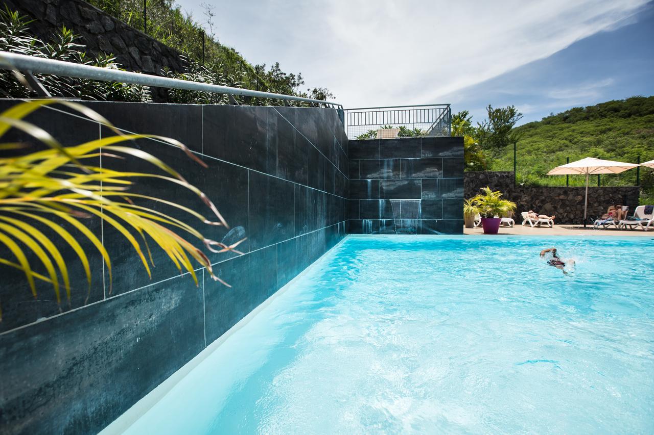 Tama Hotel Saint-Gilles Les Bains Exterior photo